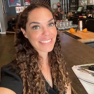 Meet your Posher, Rebecca